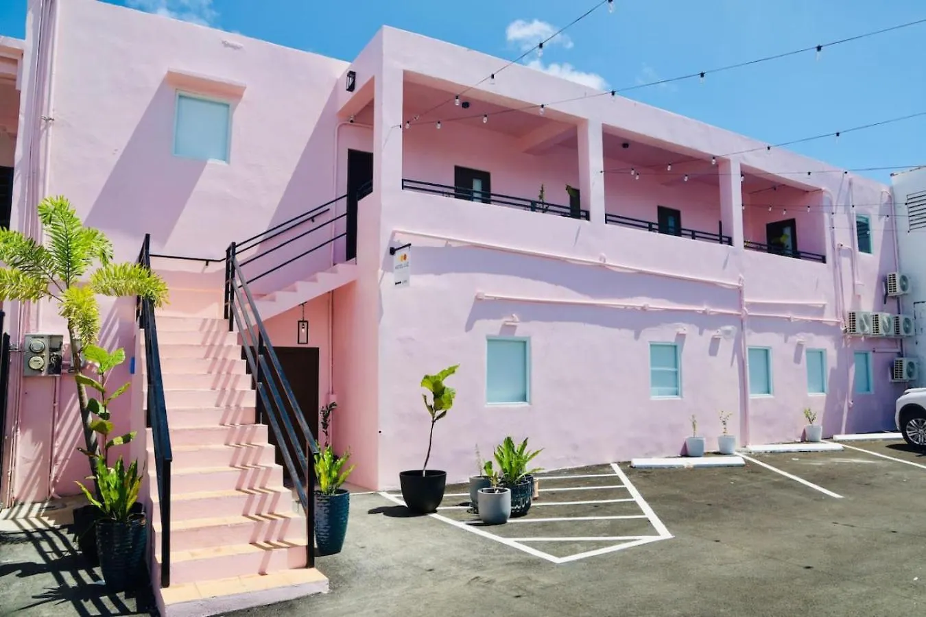 Room 2 Stylish Escape By Calle Cerra Art San Juan 0*,  Puerto Rico