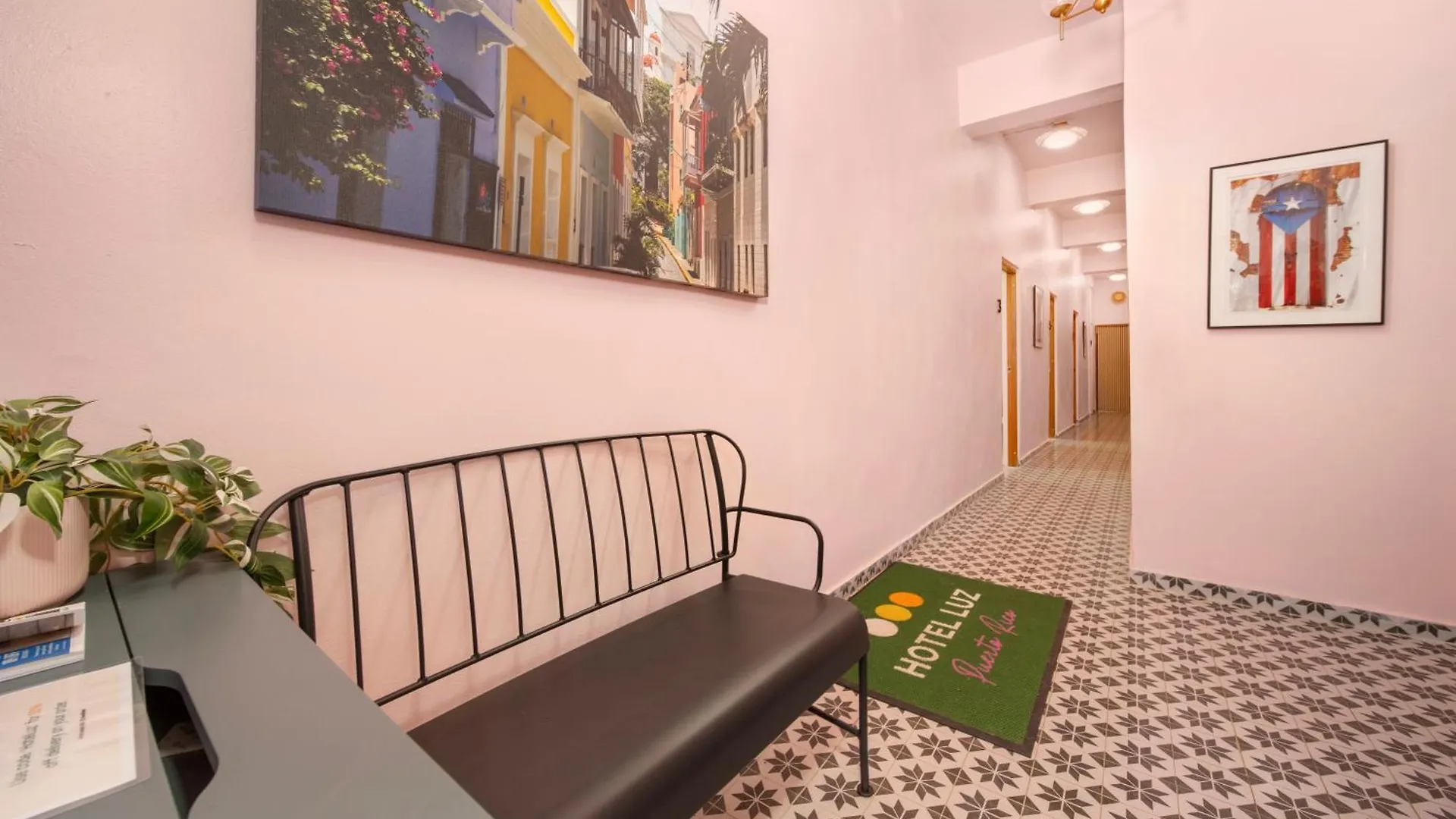 Room 2 Stylish Escape By Calle Cerra Art San Juan 0*,